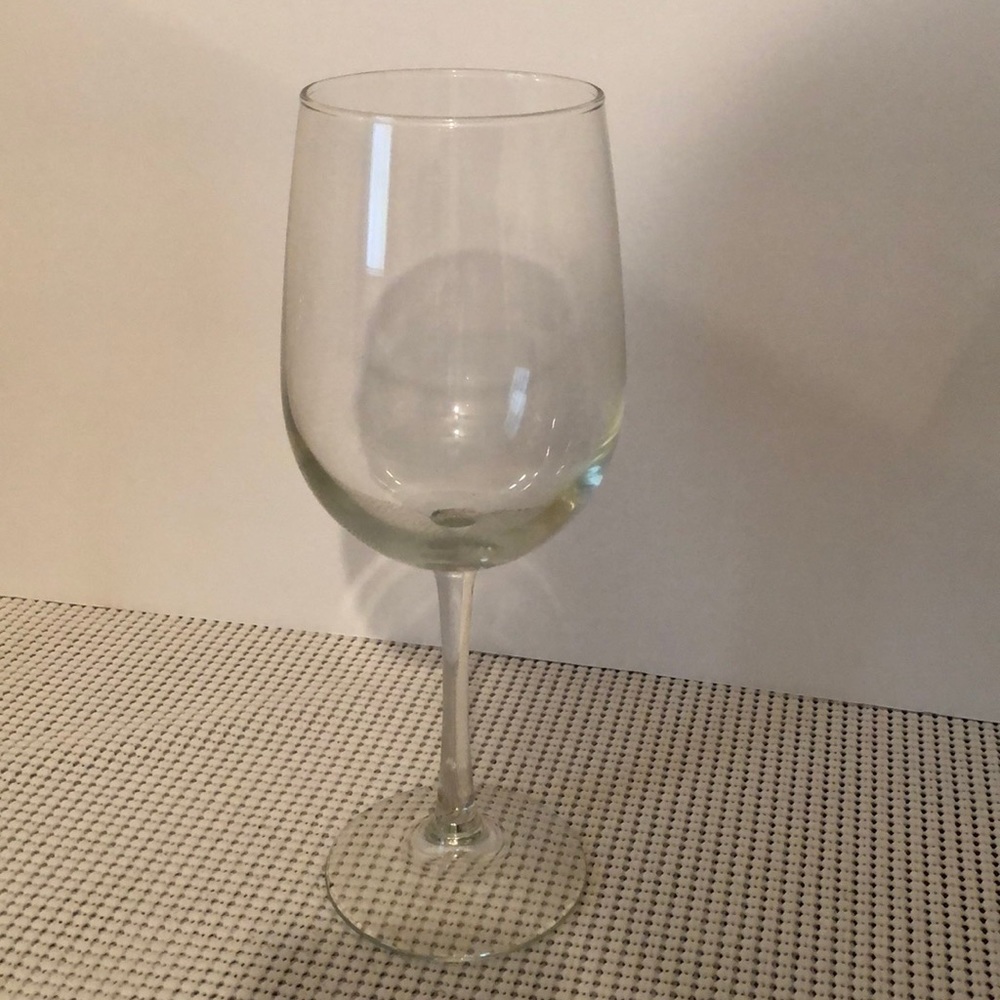 Set of 6 Dailyware wine glasses - Picture 3 of 3